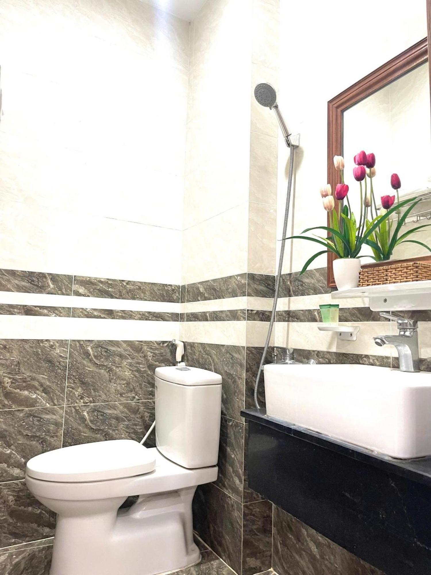 The Land Hotel & Apartment Вунгтау Екстер'єр фото